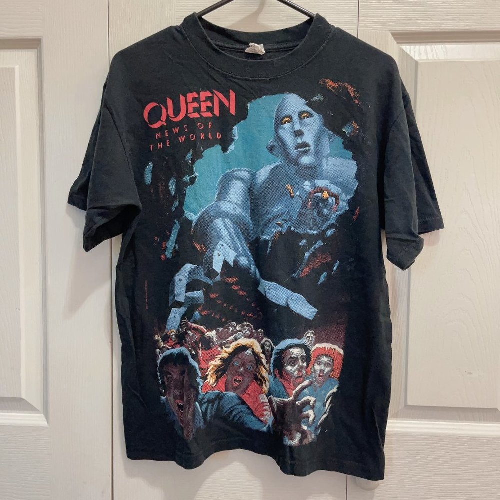 M | Black Queen Band T-Shirt